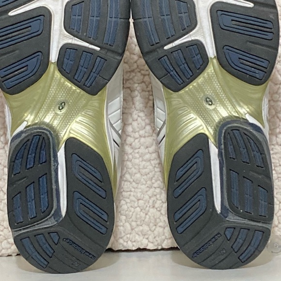 New Balance 1011 Men's White/Blue Training Running Sneakers Shoes SZ 10 4E - Picture 10 of 11